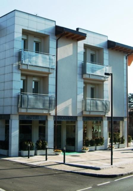 Hotel Piccolo Principe Villongo SantʼAlessandro Εξωτερικό φωτογραφία