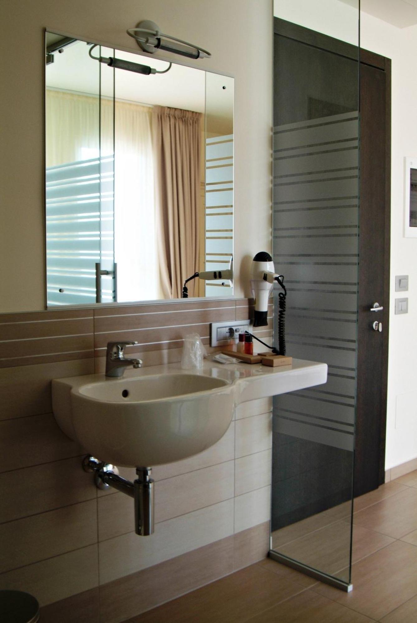 Hotel Piccolo Principe Villongo SantʼAlessandro Εξωτερικό φωτογραφία