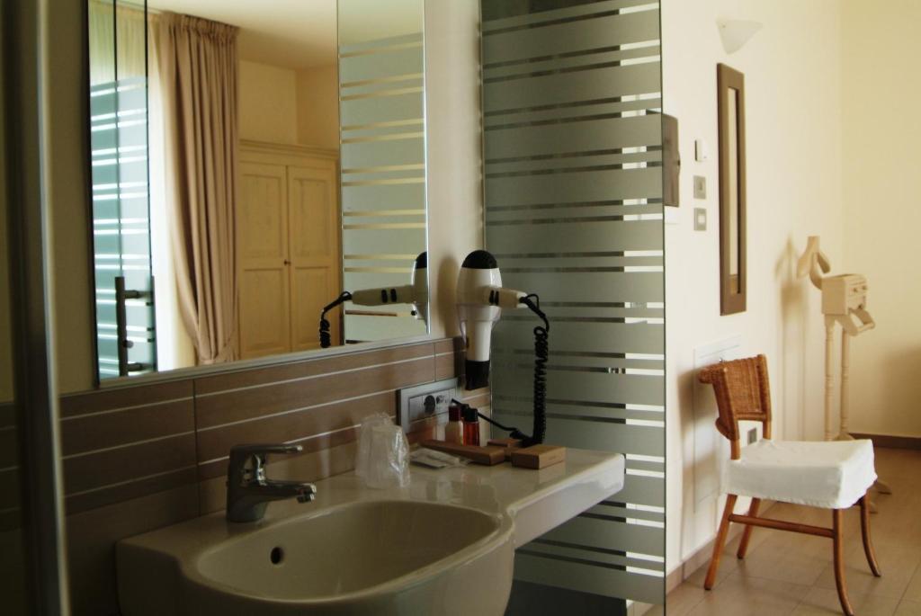 Hotel Piccolo Principe Villongo SantʼAlessandro Εξωτερικό φωτογραφία